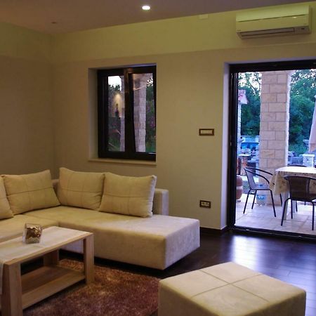 Apartment Verano นยีวีเซ ภายนอก รูปภาพ