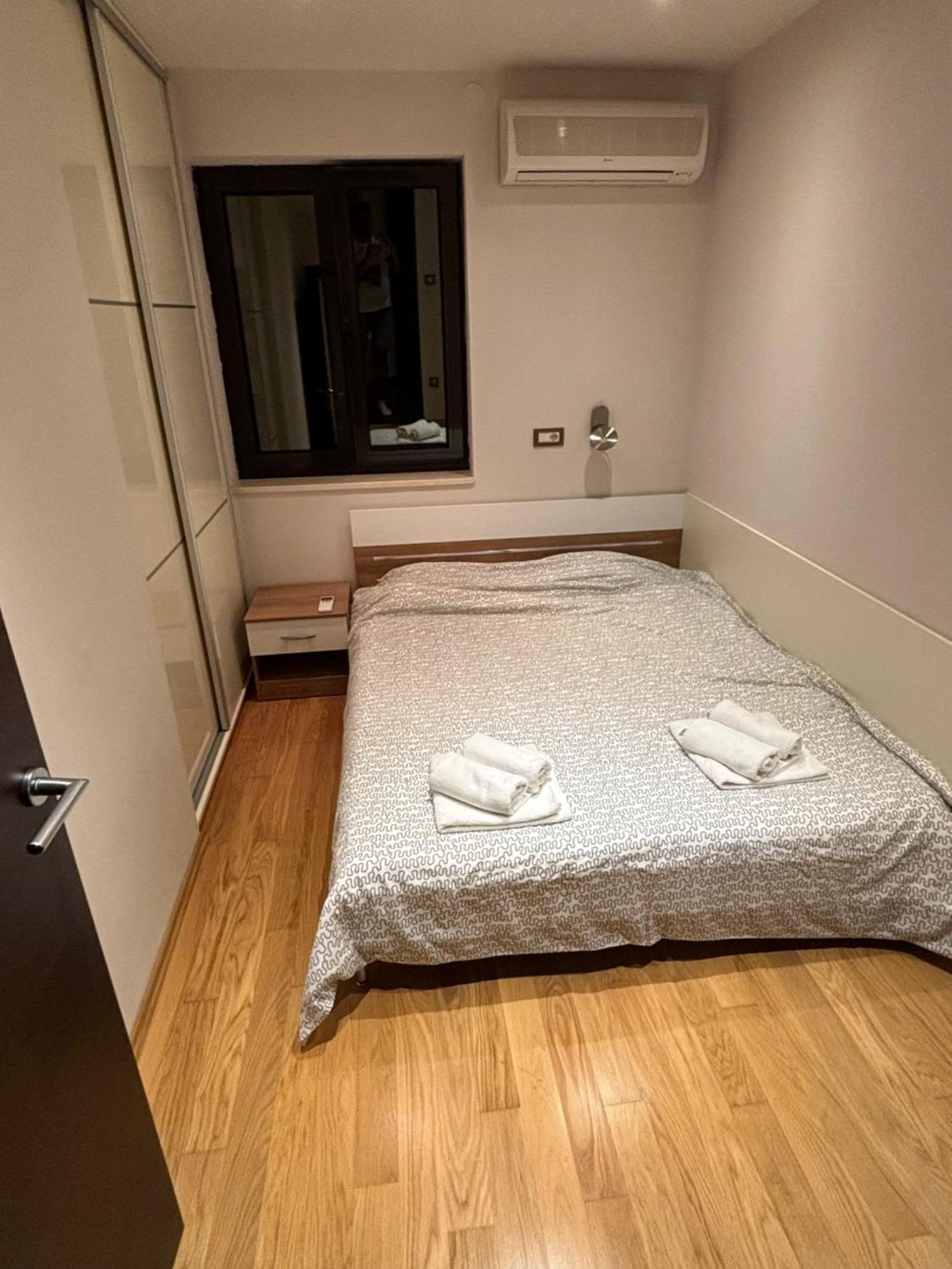 Apartment Verano นยีวีเซ ภายนอก รูปภาพ