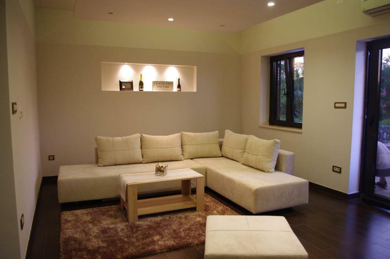 Apartment Verano นยีวีเซ ภายนอก รูปภาพ